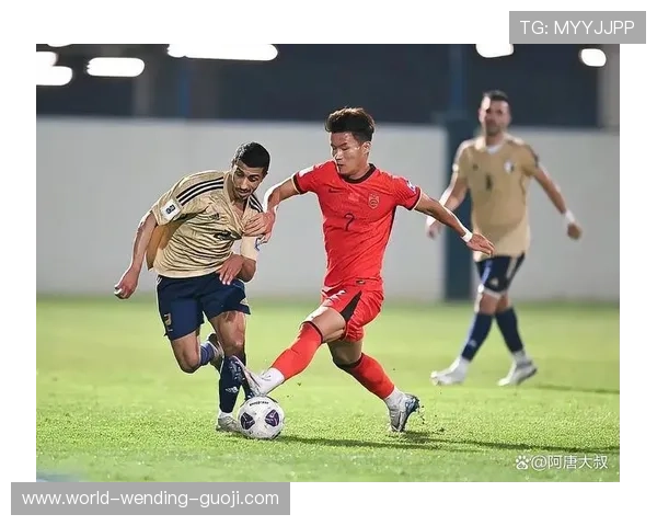 季后赛激战正酣多支强队上演逆转好戏球星表现引发球迷热议持续升温