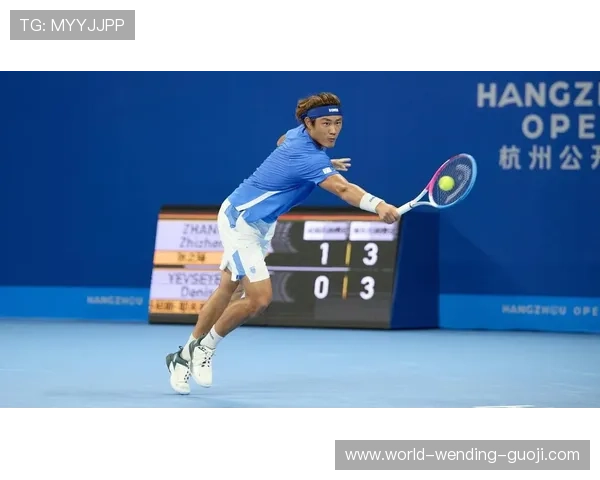 网球赛场激战正酣明星选手连连上演精彩对决